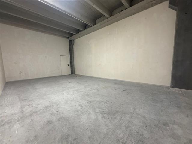 BIS ZU 2 MONATE KOSTENLOS – Stauraum zu mieten Mendrisio mit 38 m²