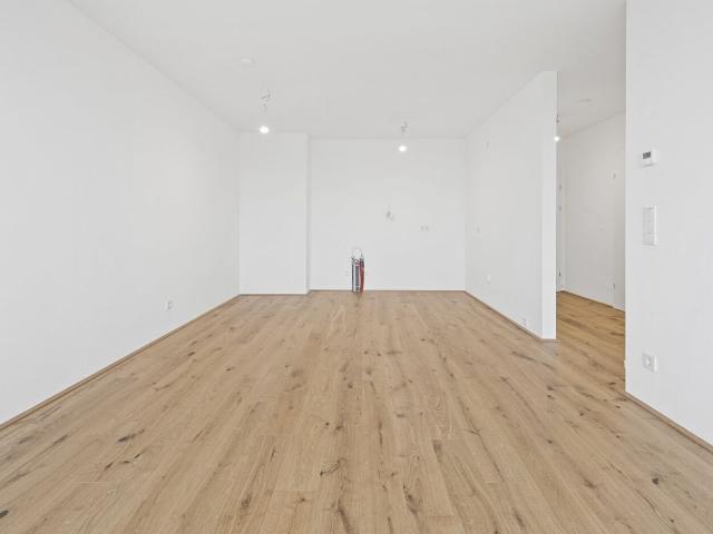 Bis zu 10% Preisnachlass! Familienwohnung mit Wow Effekt | Grün und Bergblick von Jedem der 4 Zimmer | 2 Bäder | 25 m² Terrasse | Provisionsfrei