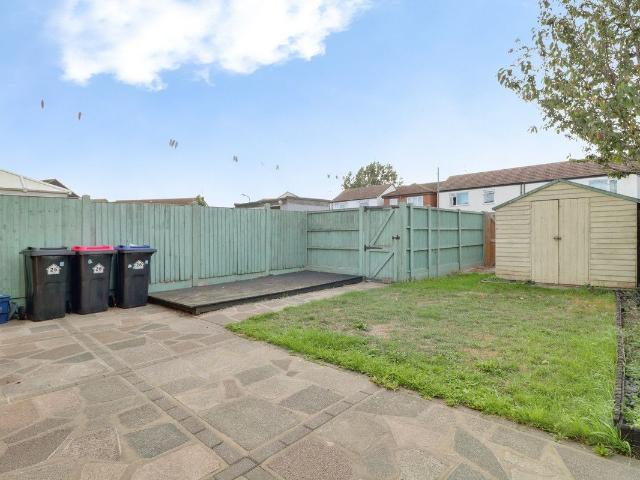 Biscay, Southend On Sea SS2, 3 bed terraced house to rent, £1,700 pcm | PrimeLocation