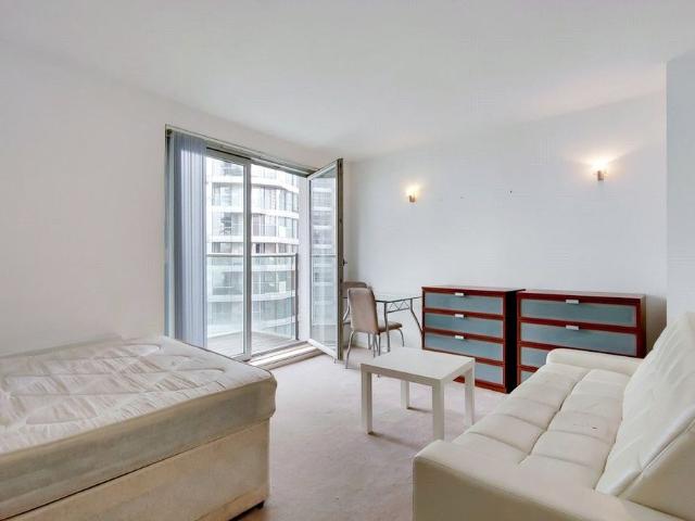 Biscayne Avenue, London, E14 9QT