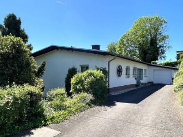 Bischoffen: Wohnen in beliebter, sonniger Lage