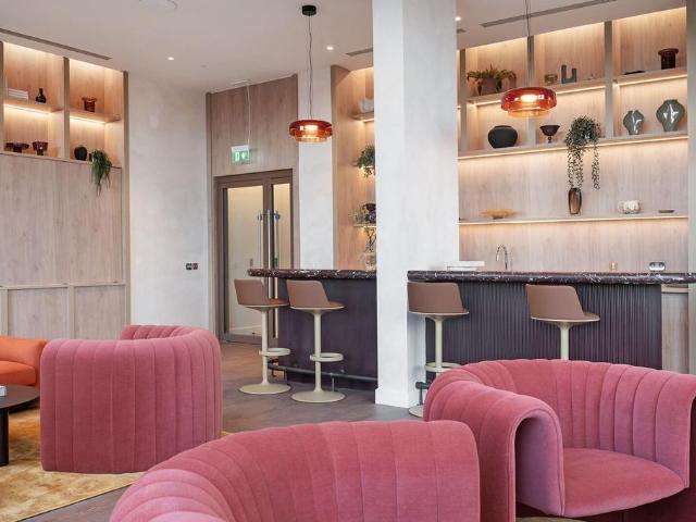 Biscuit Walk, Bermondsey, London, SE16 2 bed flat to rent £3,770 pcm £870 pw