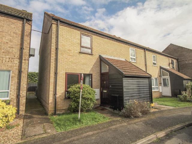 Bishop Way, Impington, Cambridge 2 bed house to rent £1,400 pcm £323 pw
