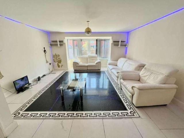 Bishops Close, Erdington, Birmingham, B23