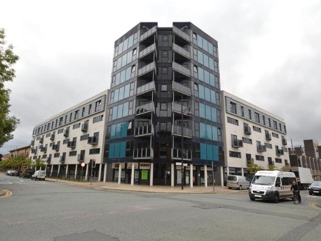 Bishops Corner, Hulme M15 2 bed flat to rent £1,400 pcm £323 pw
