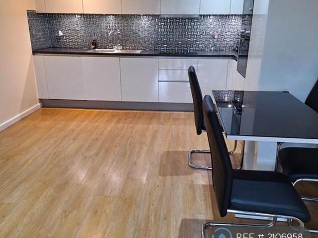 Bishopsgate House, Hounslow, TW4 2 bed flat to rent £2,000 pcm £462 pw