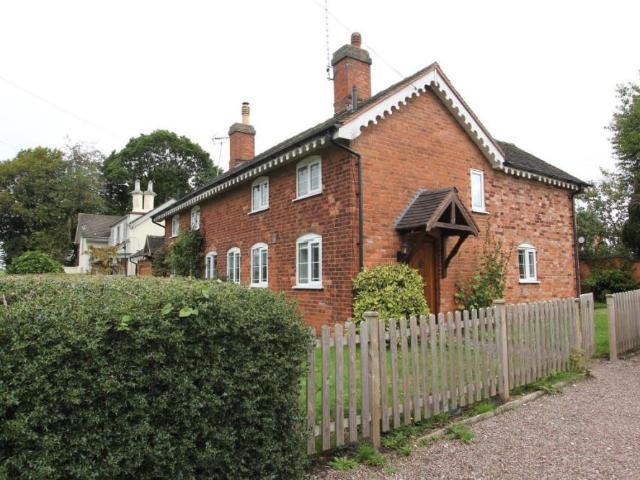 Bishton Lane, Wolseley Bridge. 2 bed cottage to rent £925 pcm £213 pw