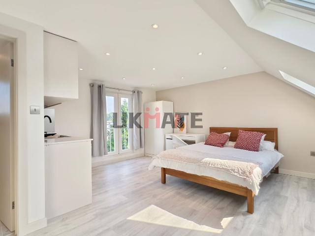 Bisson Road, London E15, 1 bed property to rent, £1,512 pcm | PrimeLocation