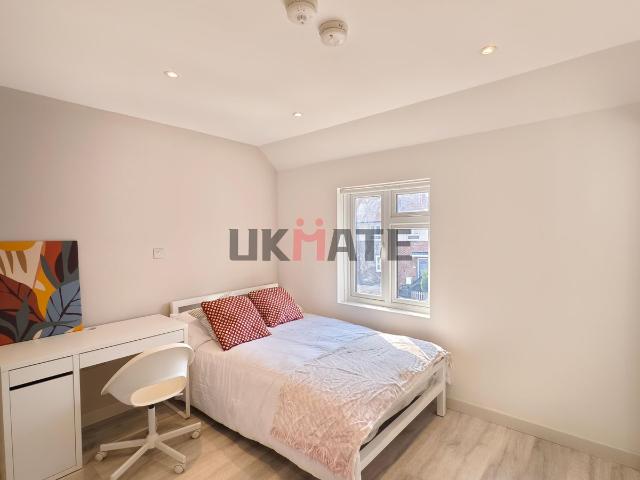 Bisson Road, London E15, 1 bed property to rent, £1,529 pcm | PrimeLocation