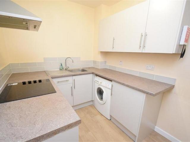 Bitterne 1 bed flat to rent £825 pcm £190 pw