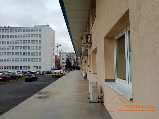 Nowoczesne biuro 61 m2 z klimatyzacją i parkingiem