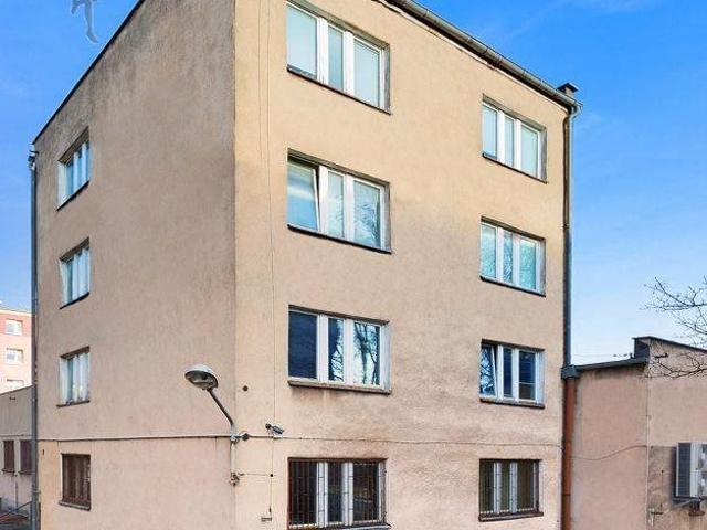 Na wynajem przestronne biuro 200 m² + magazyn 100 m² w Wildzie