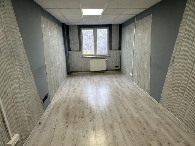 Biuro 20 m² z mediami parking i reklama w Mysłowicach