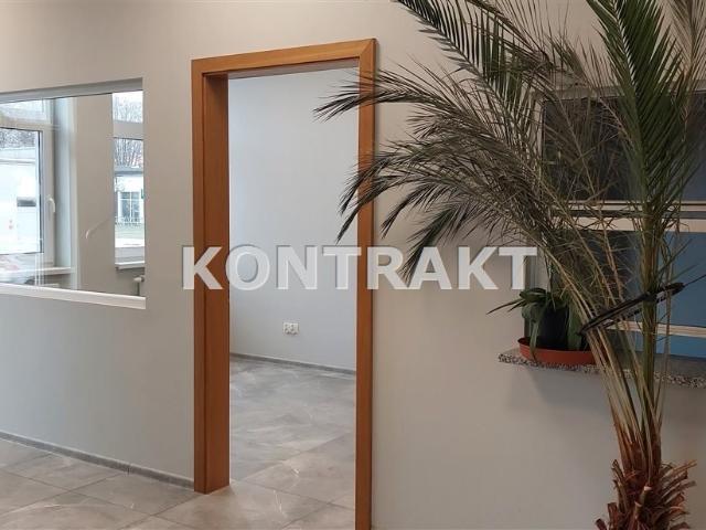 Biuro 33 m² z parkingiem w Babicach polecam!