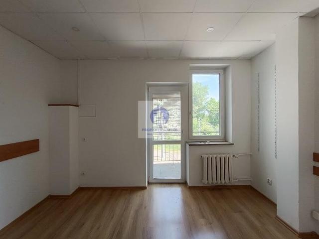 Biuro na Żoliborzu, 18 m2, balkon, pełne wyposażenie