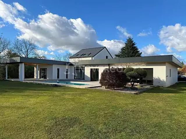 Bizanos 64320 Achat / Vente maison 8 pièces t8 piscine jardin