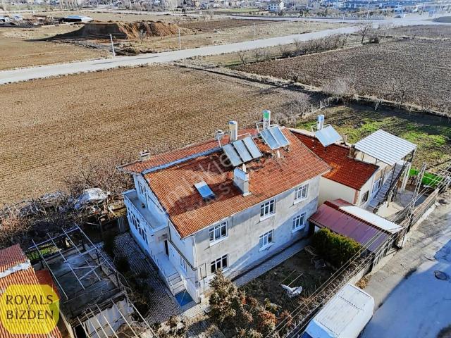 bizden Satılık Bahçeşehir Mahallesi 3+1 Müstakil Ev Ve Arsası