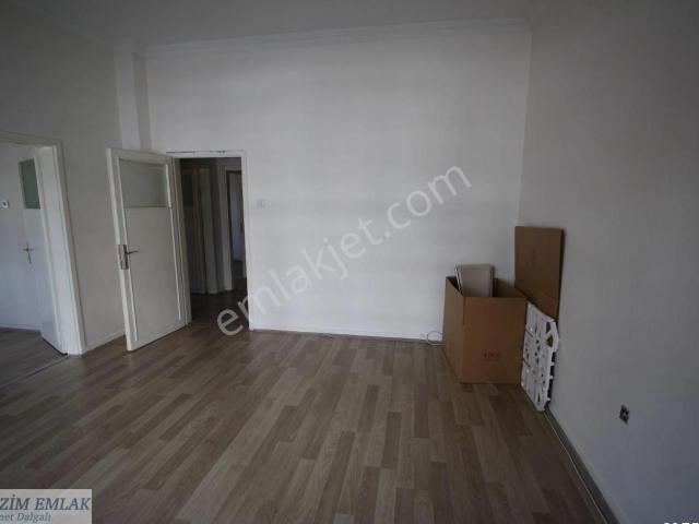 Bizim Emlak'tan Etlik Şehir Hastanesine Yürüme Mesafesinde 2+1 Kiralık