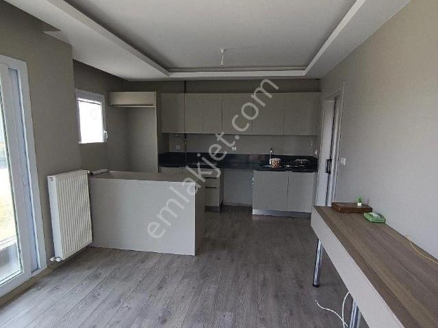 Bizim Emlak'tan Kırklarsırtı İncirlikuyuda 4+1 Site İçerisinde Kiralık Lüks Daire