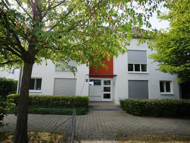 Bj. 2012 Ruhig und grün am Stadtrand, Westblk. ohne Gegenüber, Bes. SA 22.08. n. Vereinbg