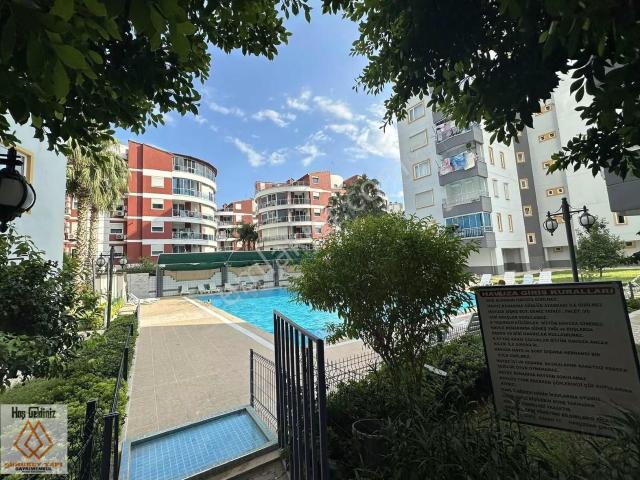 Boğaçayı Caddesinde Denize Yakın Sitede Doğalgazlı 2+1 Daire