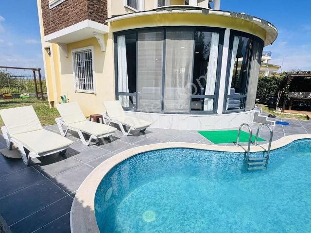 Boğazkent Kiralık 4+1 Özel Havuzlu Villa