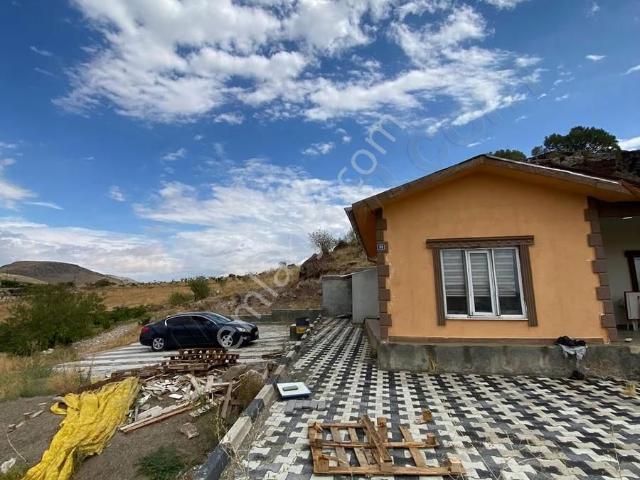 Boğazköprü'de 914m2 Arsaya Sahip Satılık Bağ Evi