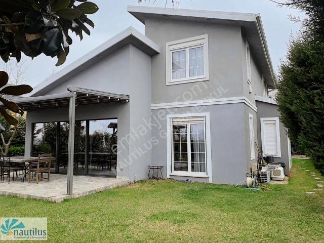 Boğazköy Kardelen Villaları Satılık Tam Müstakil Tadilatlı Villa