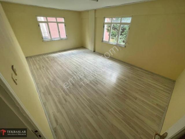 Boğazköyde Aileye Kiralık 1. Kat 18.000 Tl