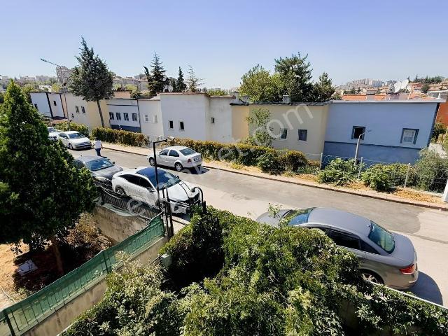 Boş! Banknot Sitesinde Bulvar Üzeri Köşe Başı Müstakil 5+2
