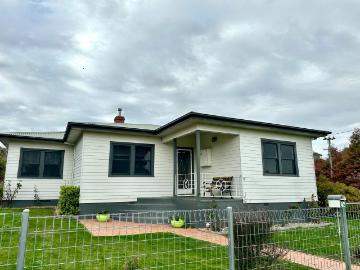 Bombala 42 Maybe Street