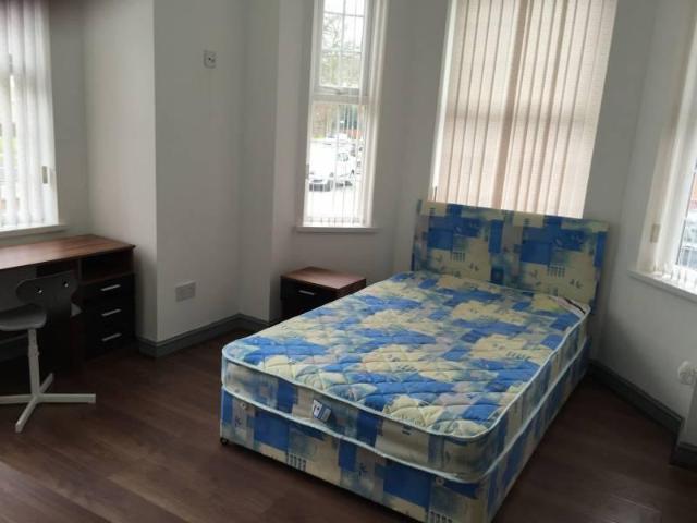 Bombay Street, Victoria Park, Manchester, M14 5PY, United Kingdom | Room for rent #131372011 | Rentberry