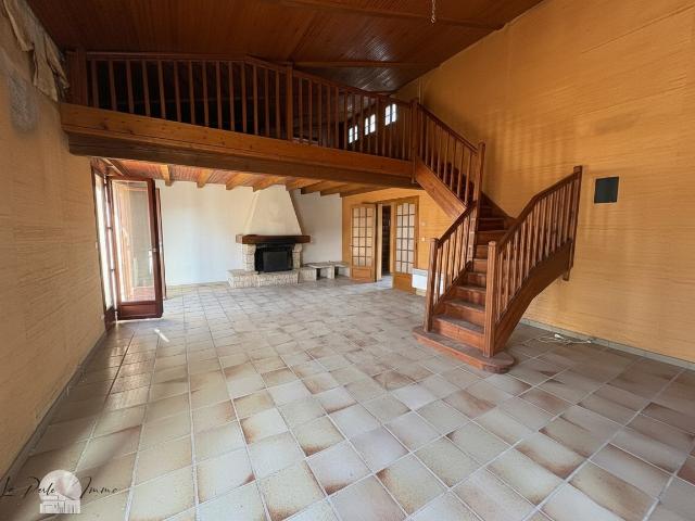 Bompas Villa de caractère 139,6 m2 sur magnifique terrain de. 139m² Bompas