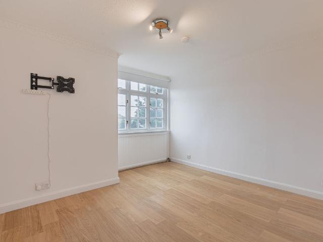 Bon Accord Street, Aberdeen AB11, 2 bed flat to rent, £825 pcm | PrimeLocation