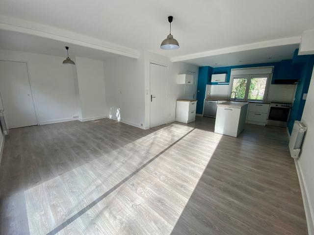 BON ENCONTRE, maison de plain pied de type 3 d'environ 86,85 m2