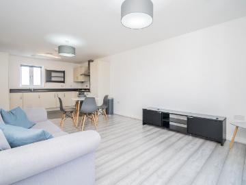 Bonaire Grange, Milton Keynes MK3, 2 bed flat to rent, £1,350 pcm | PrimeLocation