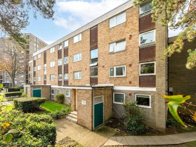 Bonchurch Close, Sutton SM2, 1 bed flat to rent, £1,350 pcm | PrimeLocation