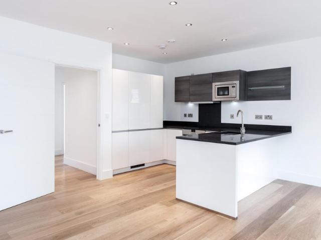 Bonchurch Road London W10 2 bed apartment to rent £3,250 pcm £750 pw