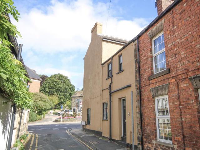Bond End, Knaresborough, HG5 1 bed flat to rent £825 pcm £190 pw