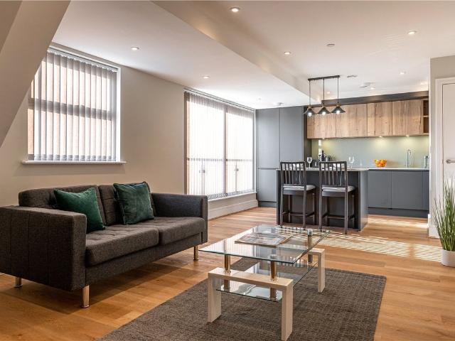 Bond House, Oxford Road, Reading, Berkshire RG1, 1 bed flat to rent, £3,600 pcm | PrimeLocation