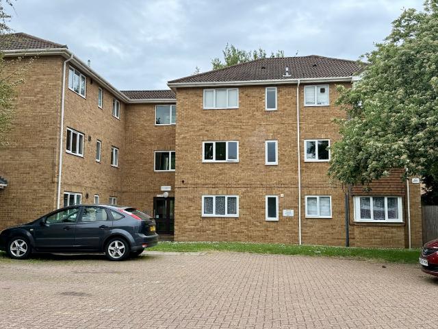 Bond Road, Parkwood, Rainham ME8, 1 bed flat to rent, £1,000 pcm | PrimeLocation