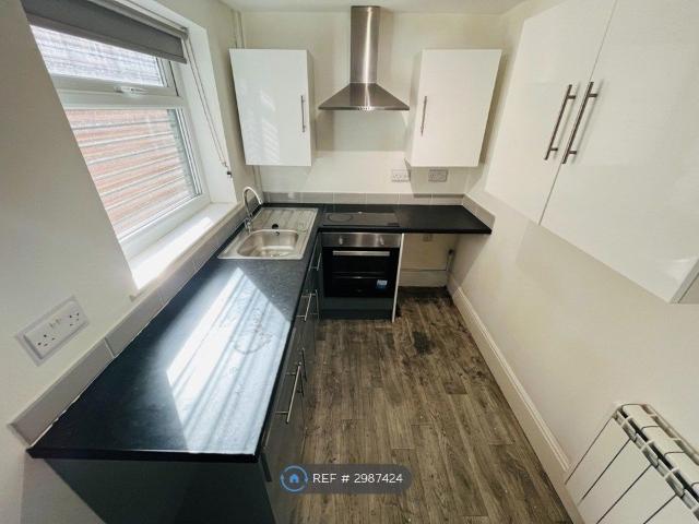 Bond St, Leigh WN7, 2 bed terraced house to rent, £875 pcm | PrimeLocation