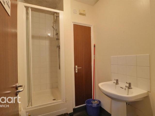 Bond Street, IPSWICH 1 bed in a house share to rent £500 pcm £115 pw