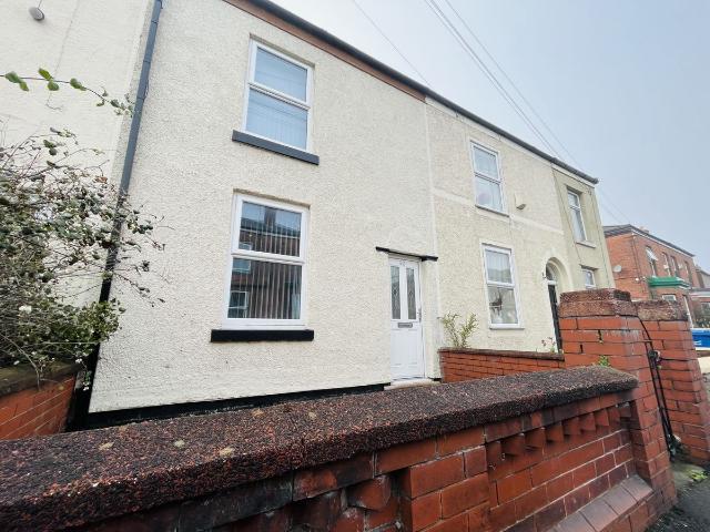 Bond Street, Leigh, Lancashire WN7, 2 bed terraced house to rent, £875 pcm | PrimeLocation
