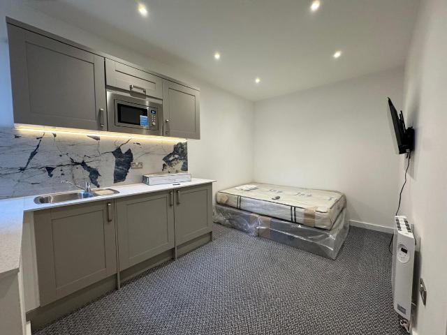 Bond Street, London, London, London W5, Terraced house to rent, £1,500 pcm | PrimeLocation
