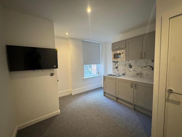 Bond Street, London, London, London W5, Terraced house to rent, £1,500 pcm | PrimeLocation