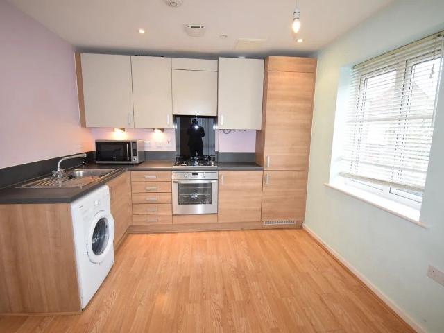 Bonham Way, Gravesend DA11, 1 bed flat to rent, £1,150 pcm | PrimeLocation