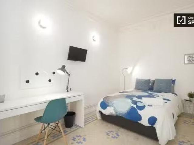 Nuevo Amplia habitación de 9 habitaciones apartamento Eixample.