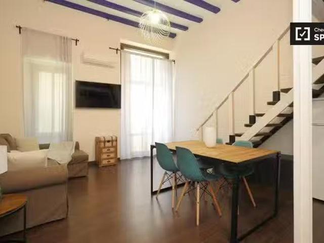Acogedor Amplio estudio con balcón en alquiler, Gótico, Barcel.