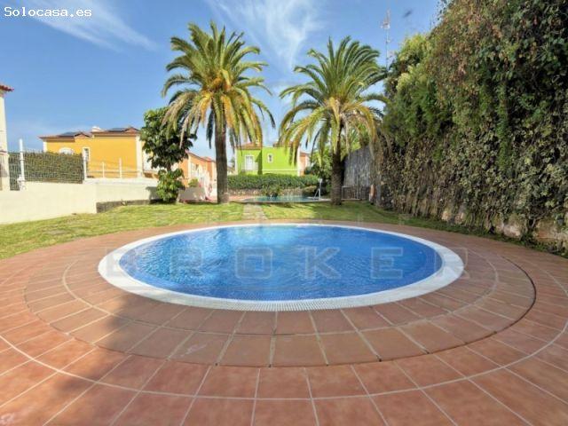 Bonito apartamento con amplio garaje en La Quinta